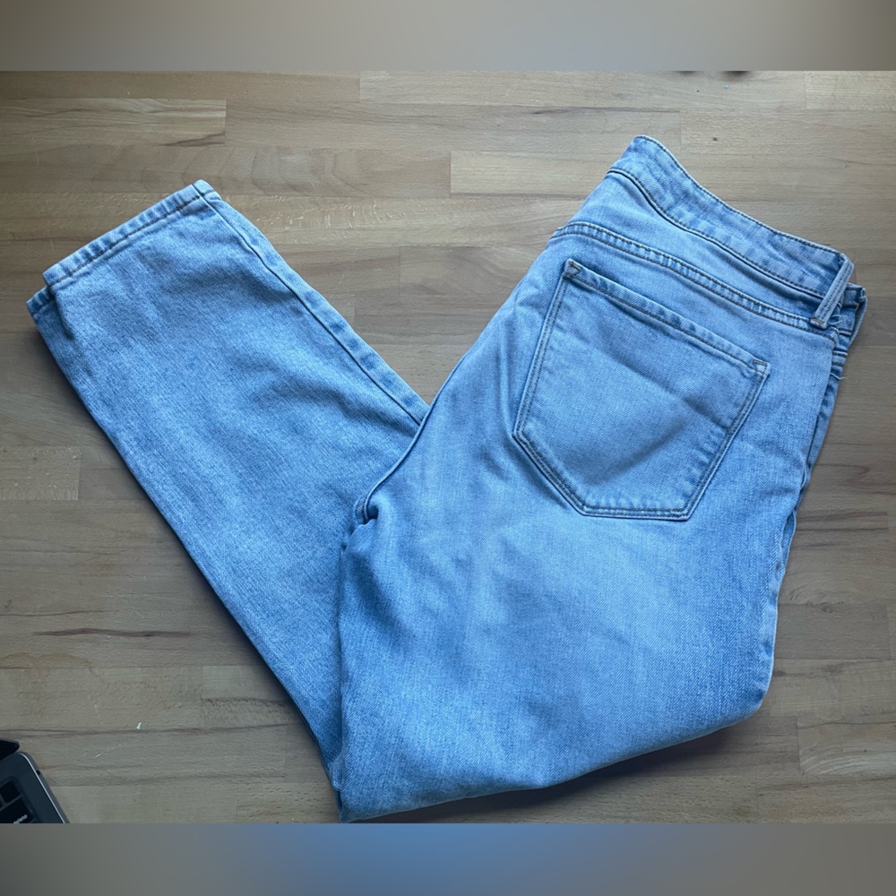 Old Navy Women's High Rise Jeans in Light Blue